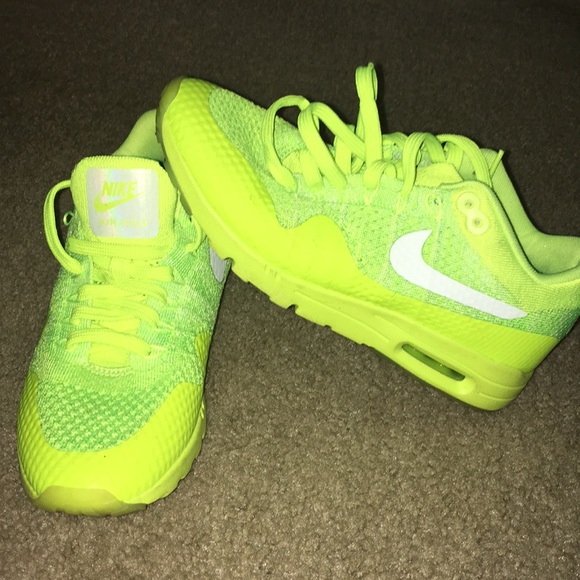 nike sneakers neon green